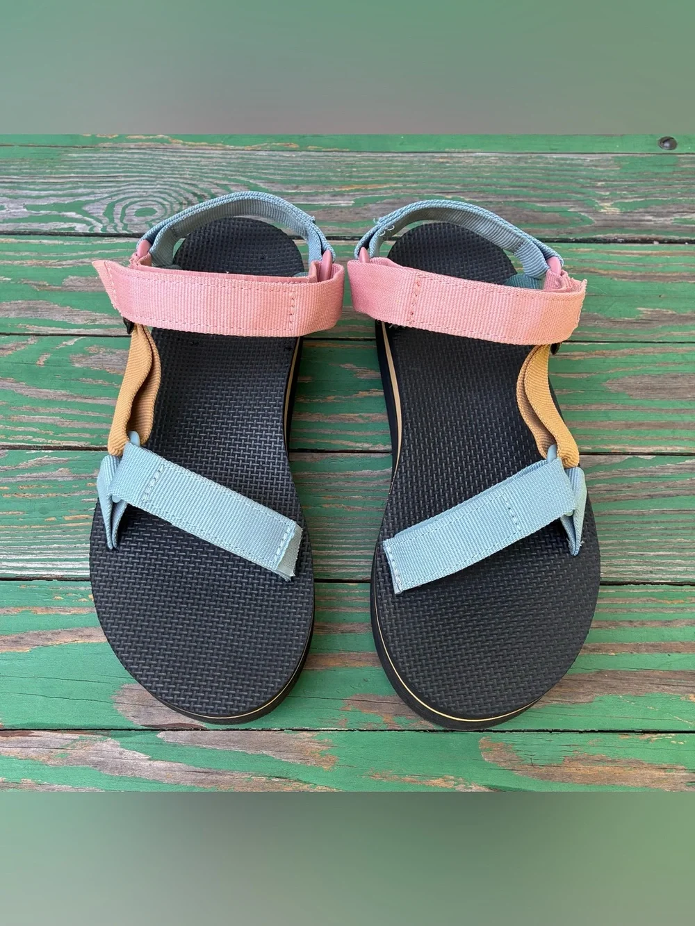 TEVA Womens Flatform Universal Light Multi Sandals Sz 7 Retro Shoes